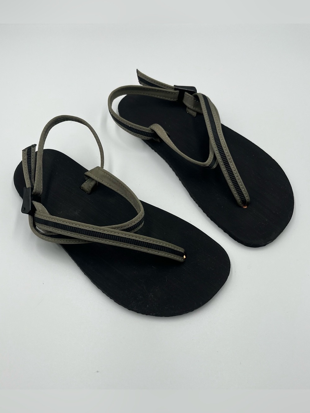Earth Runners Primal Sandals Barefoot Grounding Sandals in Ranger Size 8-9